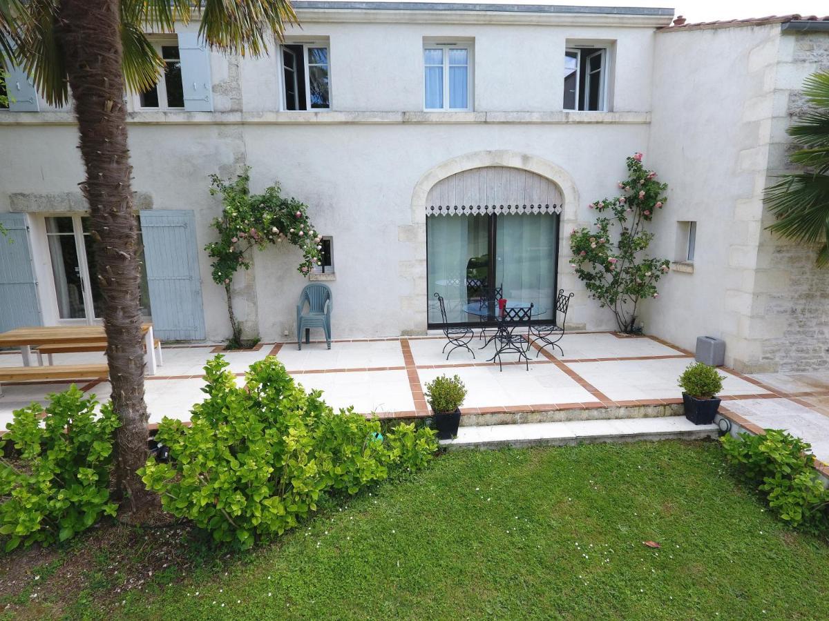 Le Logis De La Brumanderie - Saintes Fontcouverte  ภายนอก รูปภาพ