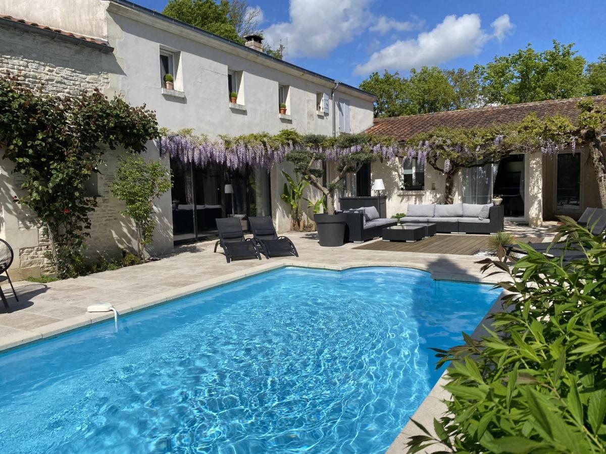 Le Logis De La Brumanderie - Saintes Fontcouverte  ภายนอก รูปภาพ
