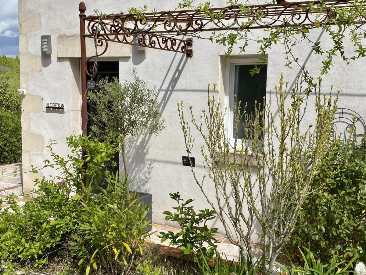 Le Logis De La Brumanderie - Saintes Fontcouverte  ภายนอก รูปภาพ