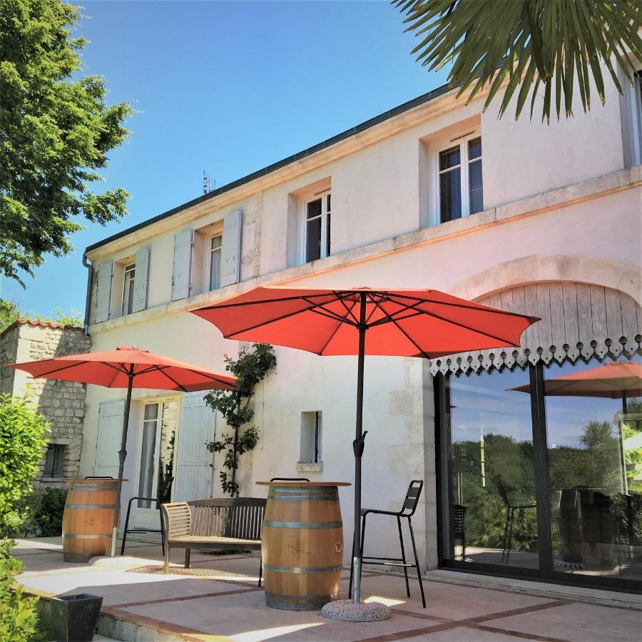 Le Logis De La Brumanderie - Saintes Fontcouverte  ภายนอก รูปภาพ