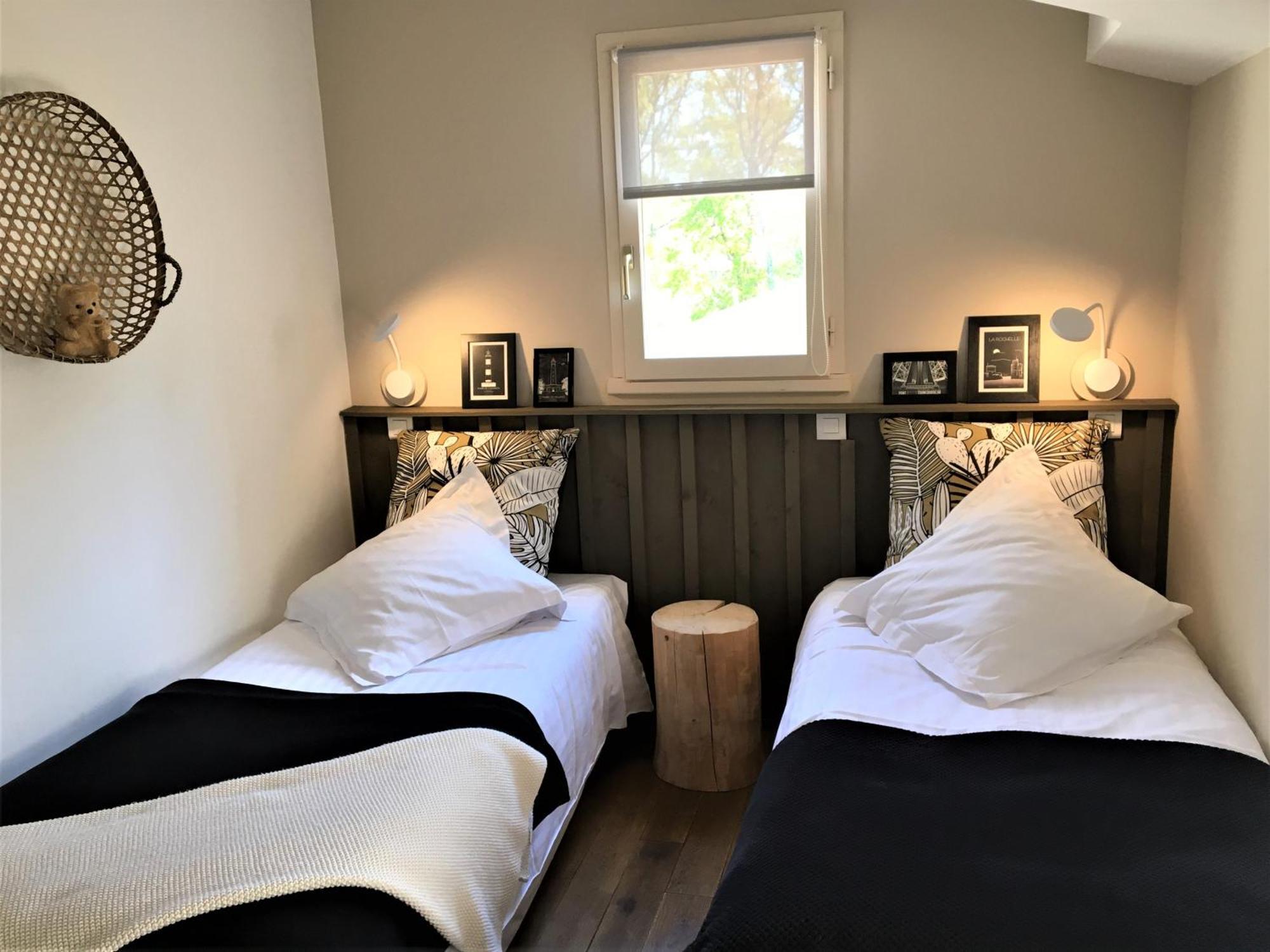Le Logis De La Brumanderie - Saintes Fontcouverte  ห้อง รูปภาพ